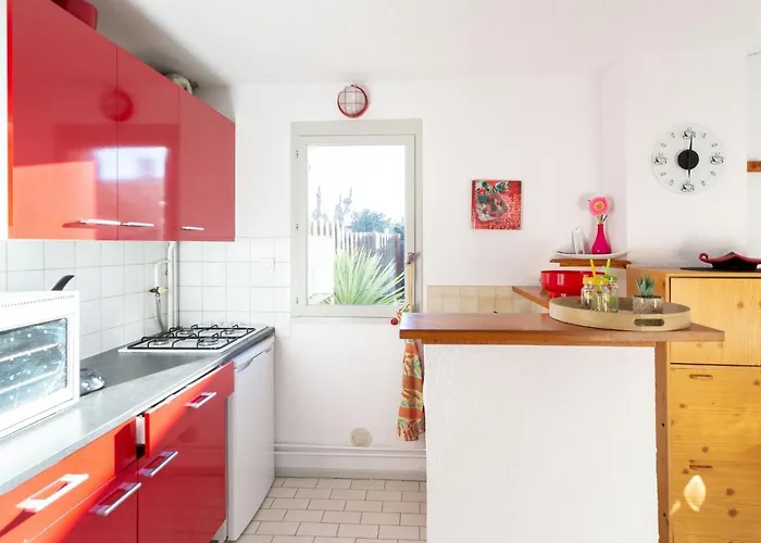 Les Captivantes Ii-8 By Interhome Agde